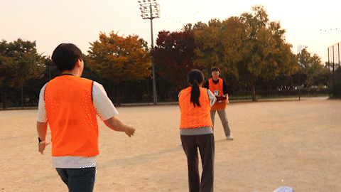 신발 던지기 GIF