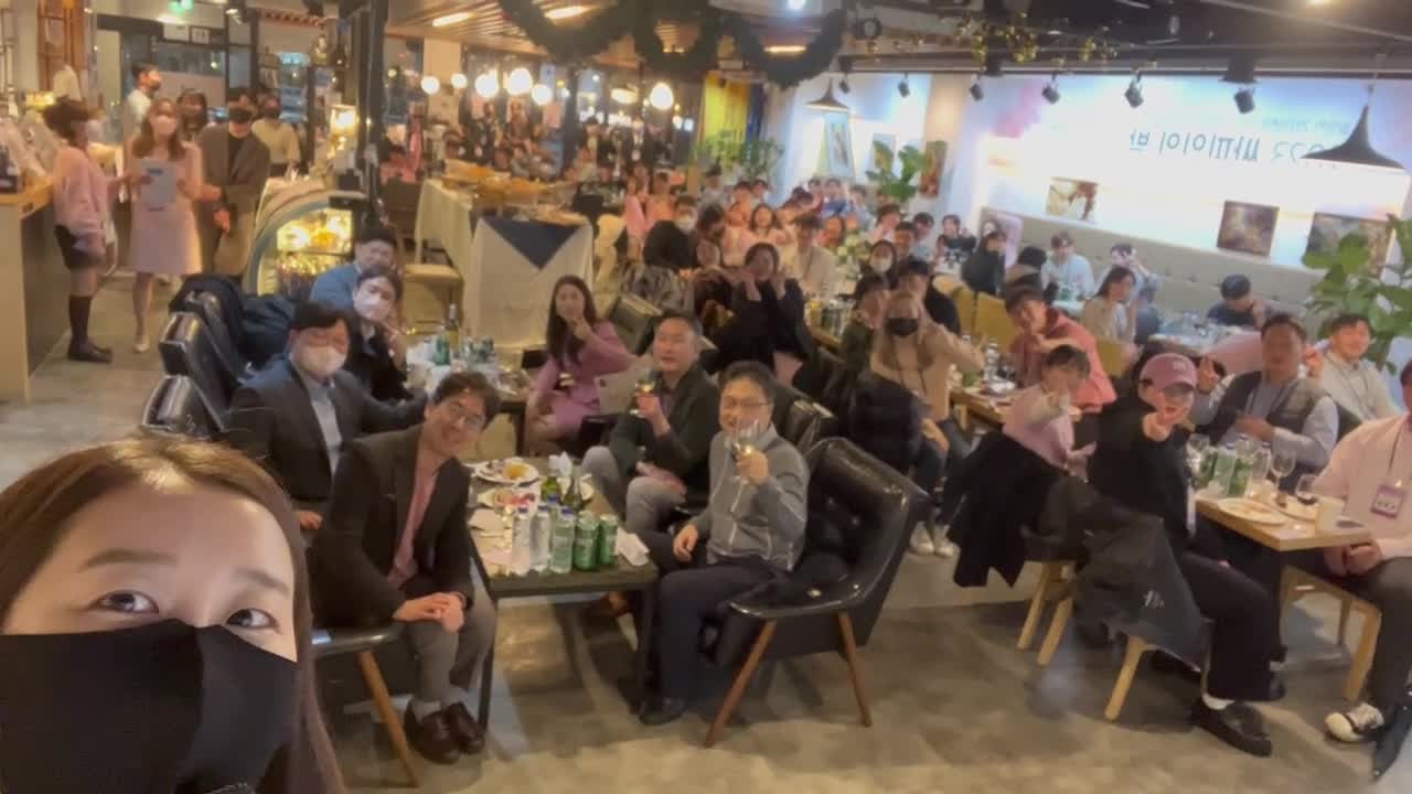 단체 셀카인줄 알았죠