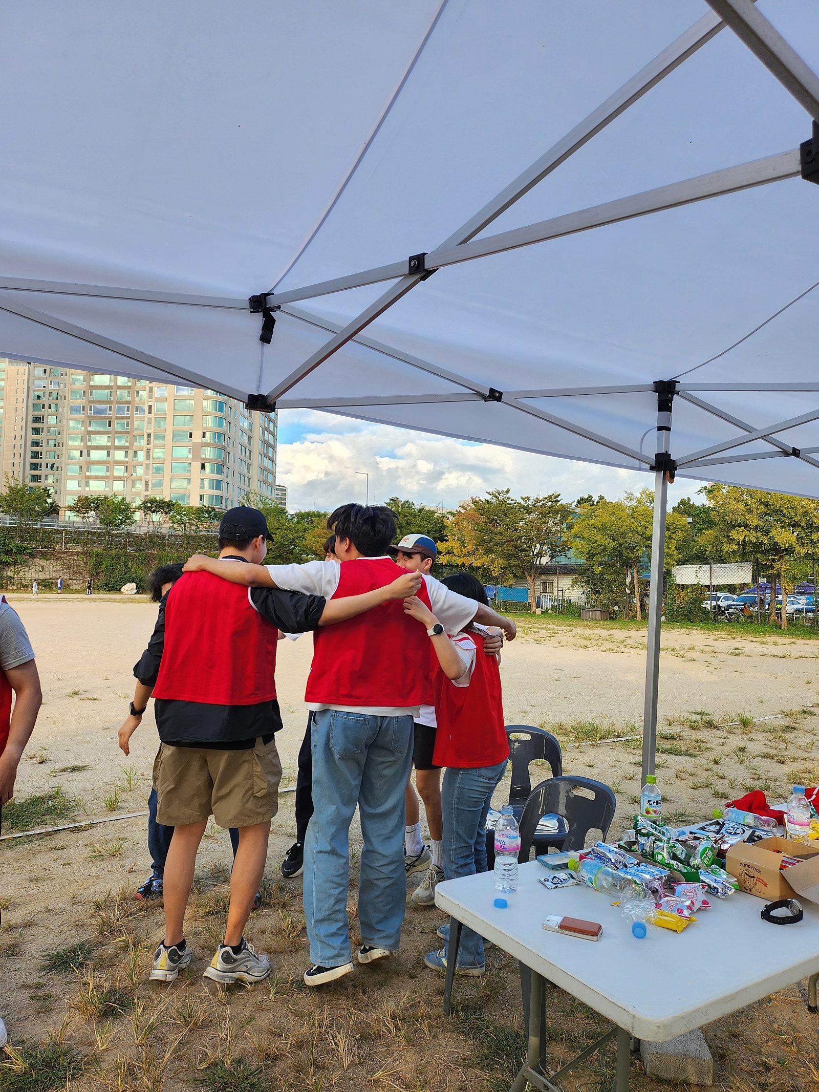 환호하는 빨강팀